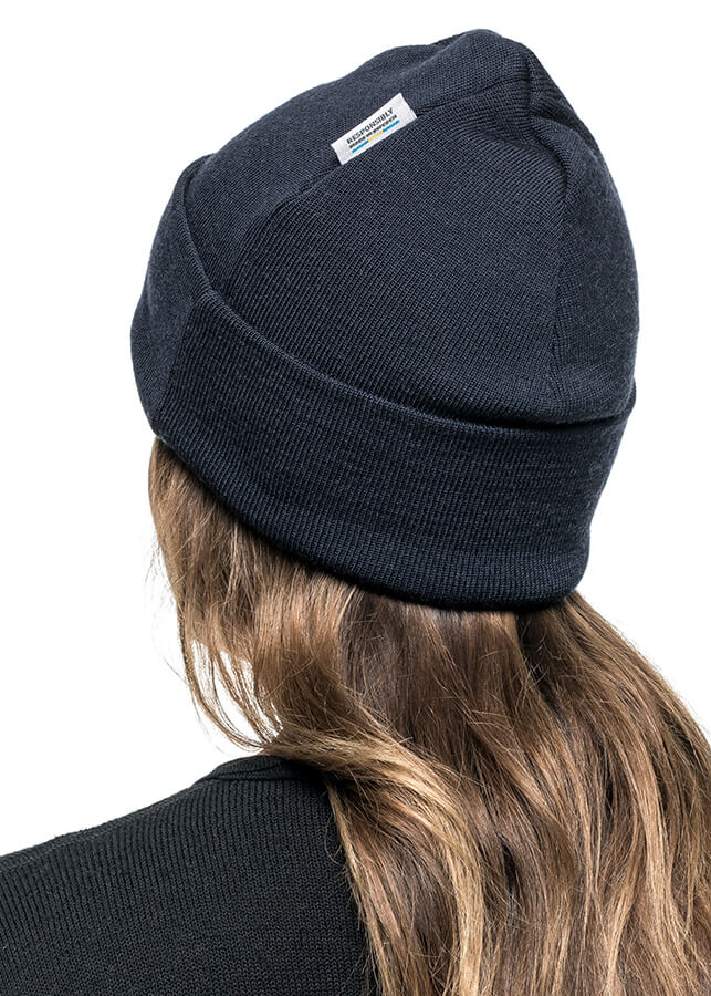 Woolpower Beanie Classic Dark Navy Lifeansicht 1