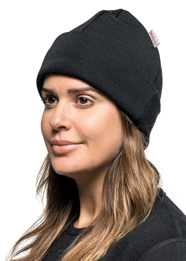 Woolpower Beanie Classic Black Lifeansicht 1