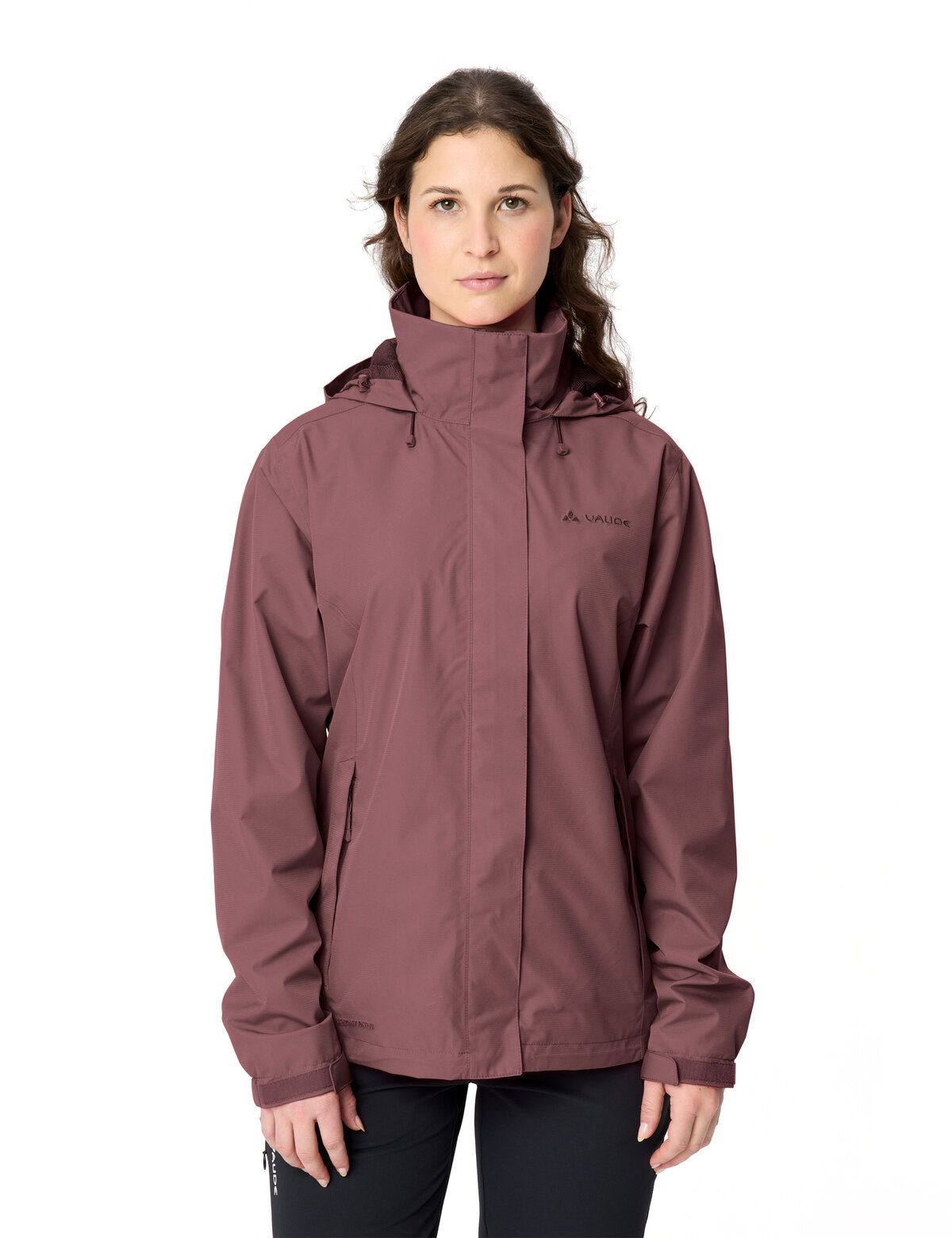 Vaude-Womens-Escape-Light-Jacket-03895-Ruby-Dusk-Modelansicht-1