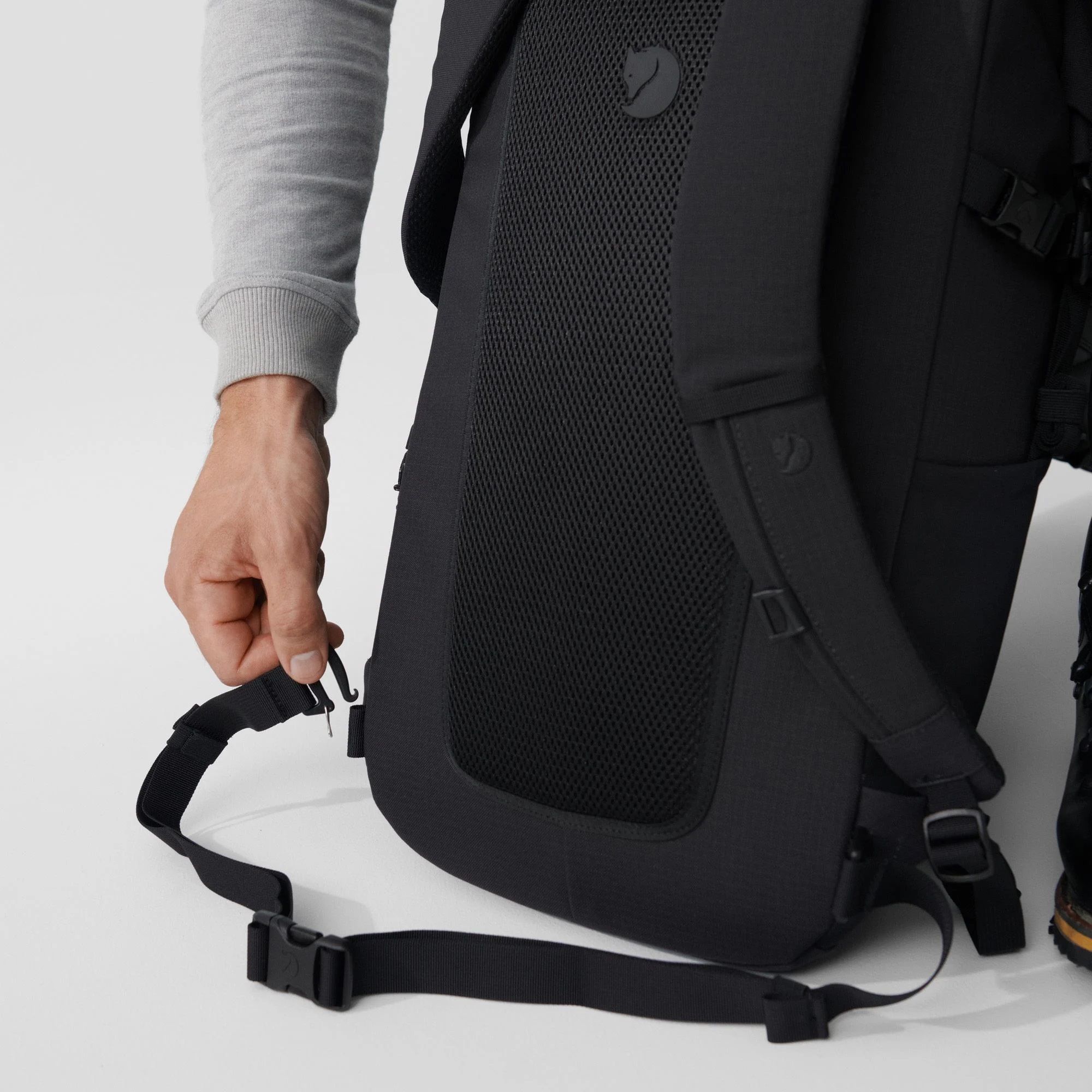 Fjällräven-Ulvö-Rolltop-30-23312-Detailanischt-2
