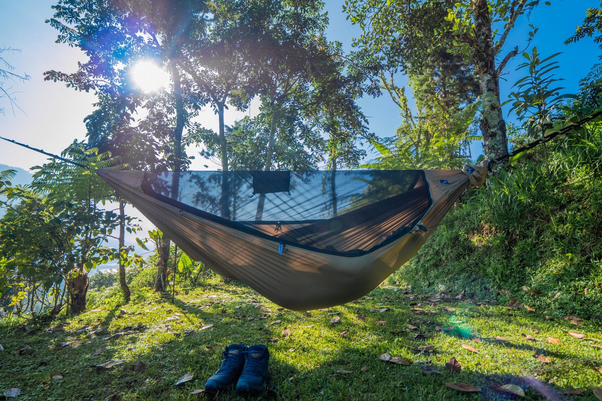 Husky-Onlinestore-Ticket-To-The-Moon-Pro-Hammock-Live-1