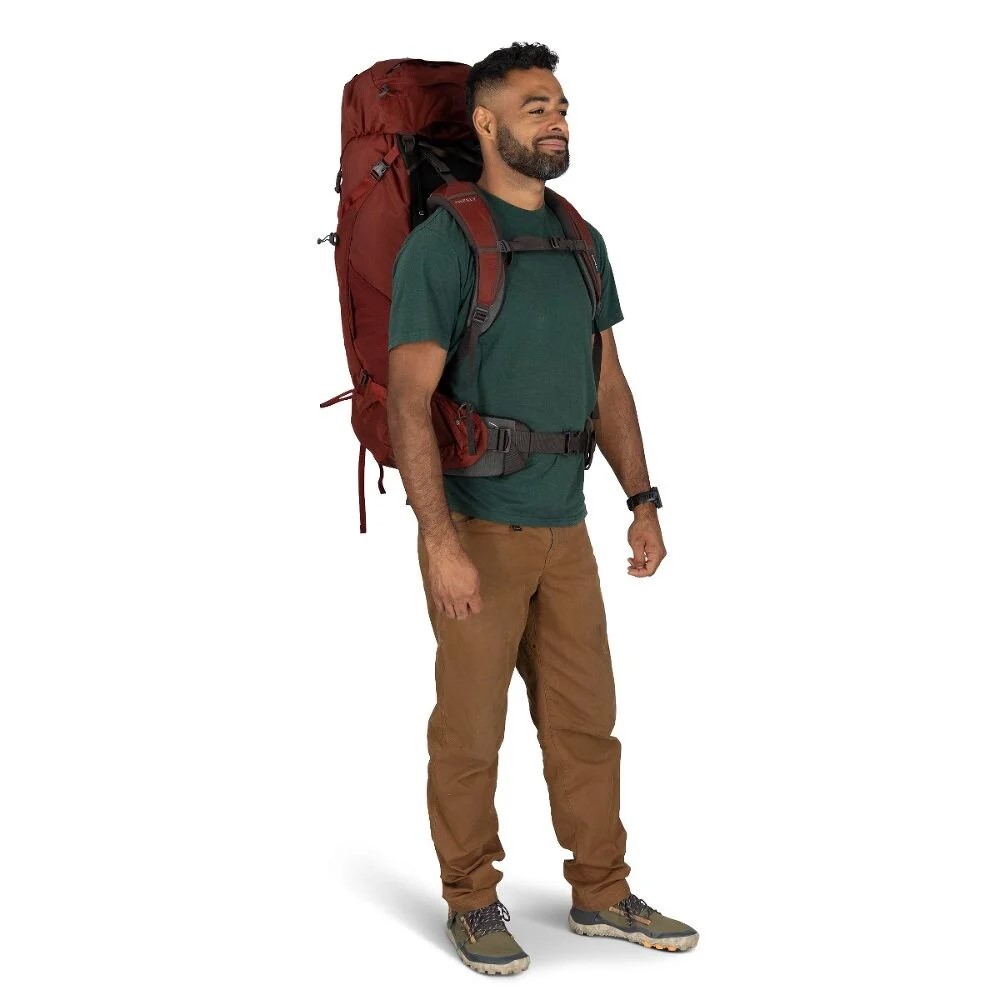Husky-Onlinestore-Osprey-Aether-55-1000287-Acorn-Red-Model-2