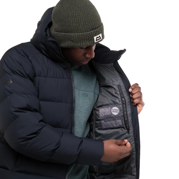 Husky-Onlinestore-Mountain-Equipment-Tromso-Mens-Jacket-ME-008018-Black-Innentasche