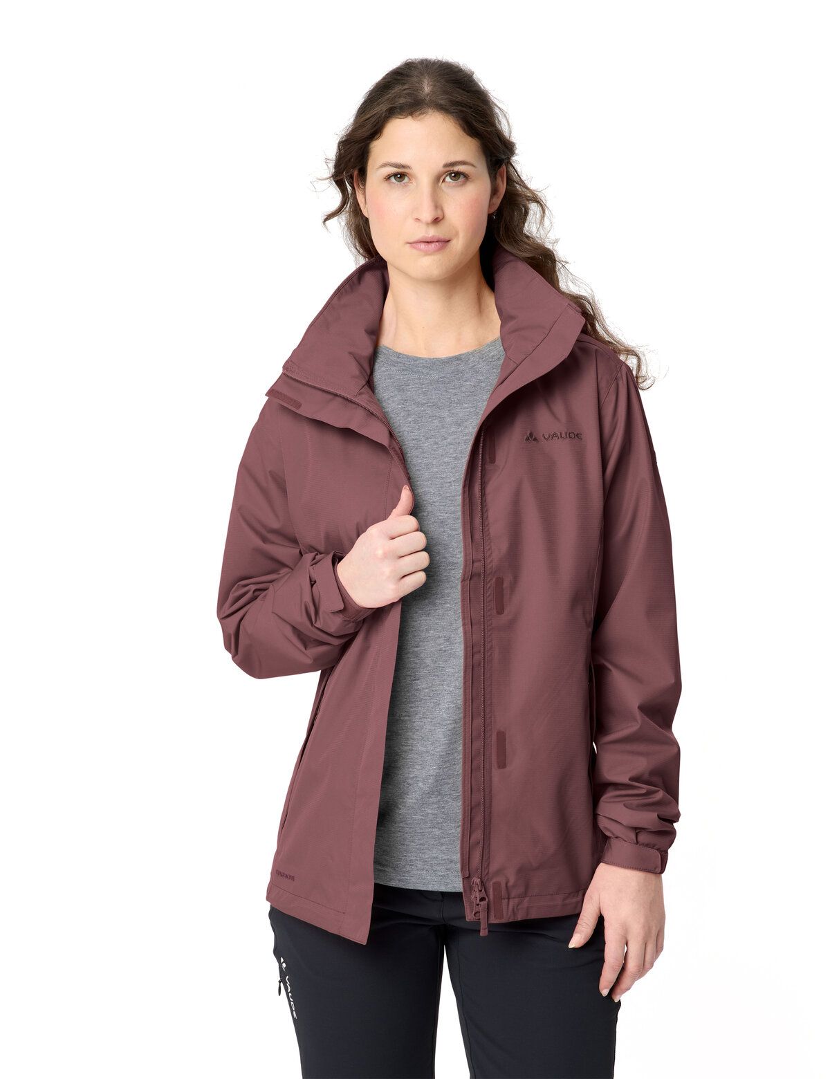 Vaude-Womens-Escape-Light-Jacket-03895-Ruby-Dusk-Modelansicht-3