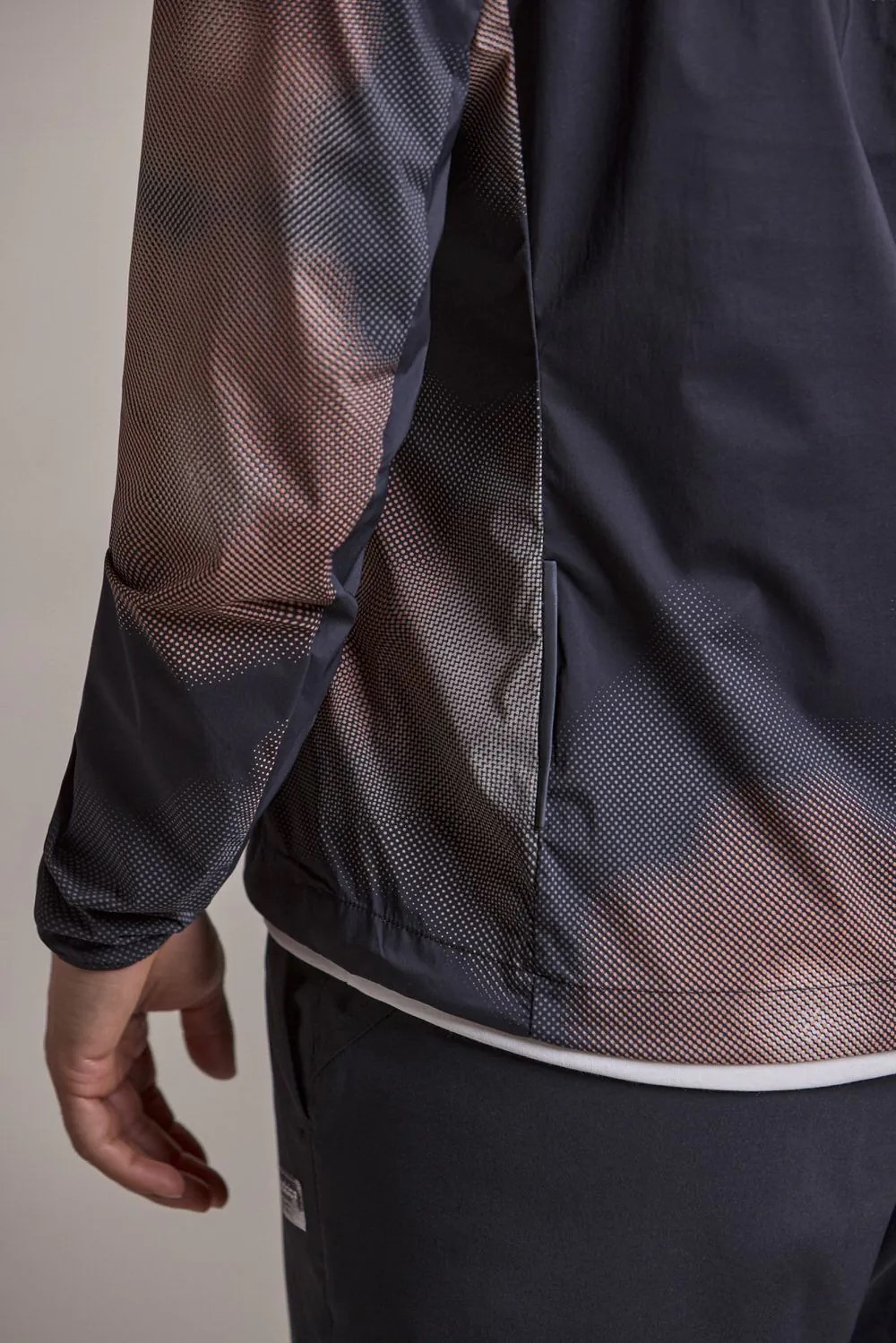 Husky-Onlinestore-Maloja-IkharaM-41110-Model-Reflektierendes-Detail