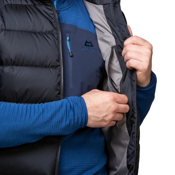 Husky-Onlinestore-Mountain-Equipment-Lightline-Mens-Vest-ME-008588-Black-Innentasche