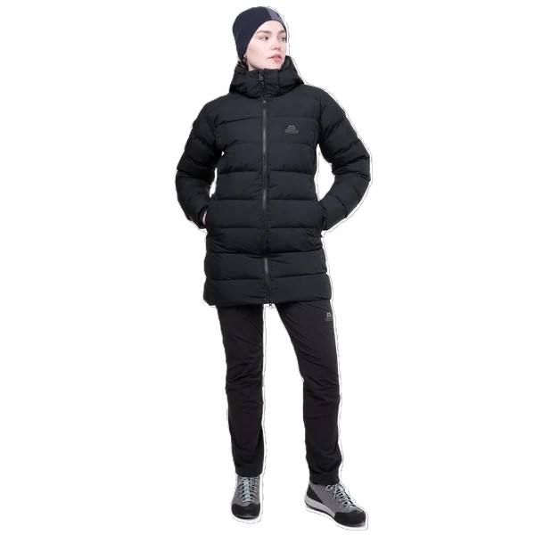 Husky-Onlinestore-Mountain-Equipment-Tromso-Womens-Parka-ME-008015-Black-Model-Frontansicht