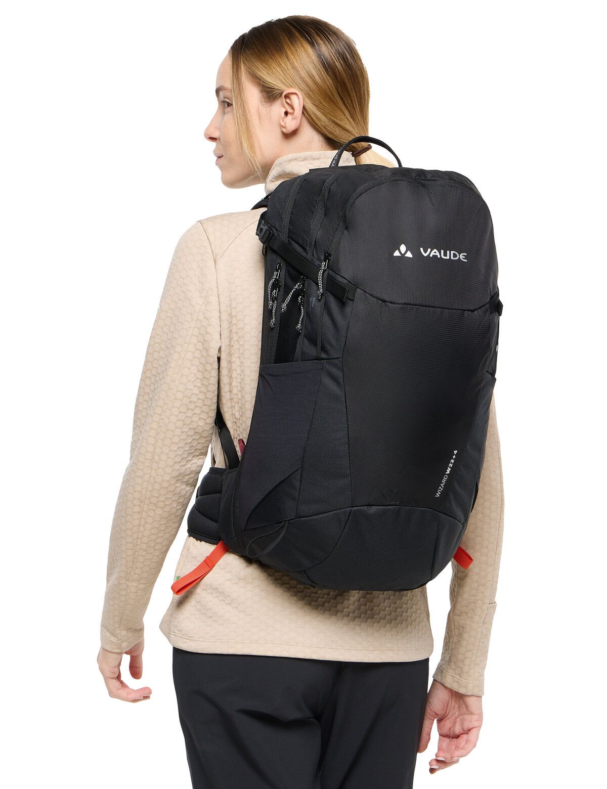 Husky-Onlinestore-Vaude-Women-Wizard-24+4-48649-black-Model-1