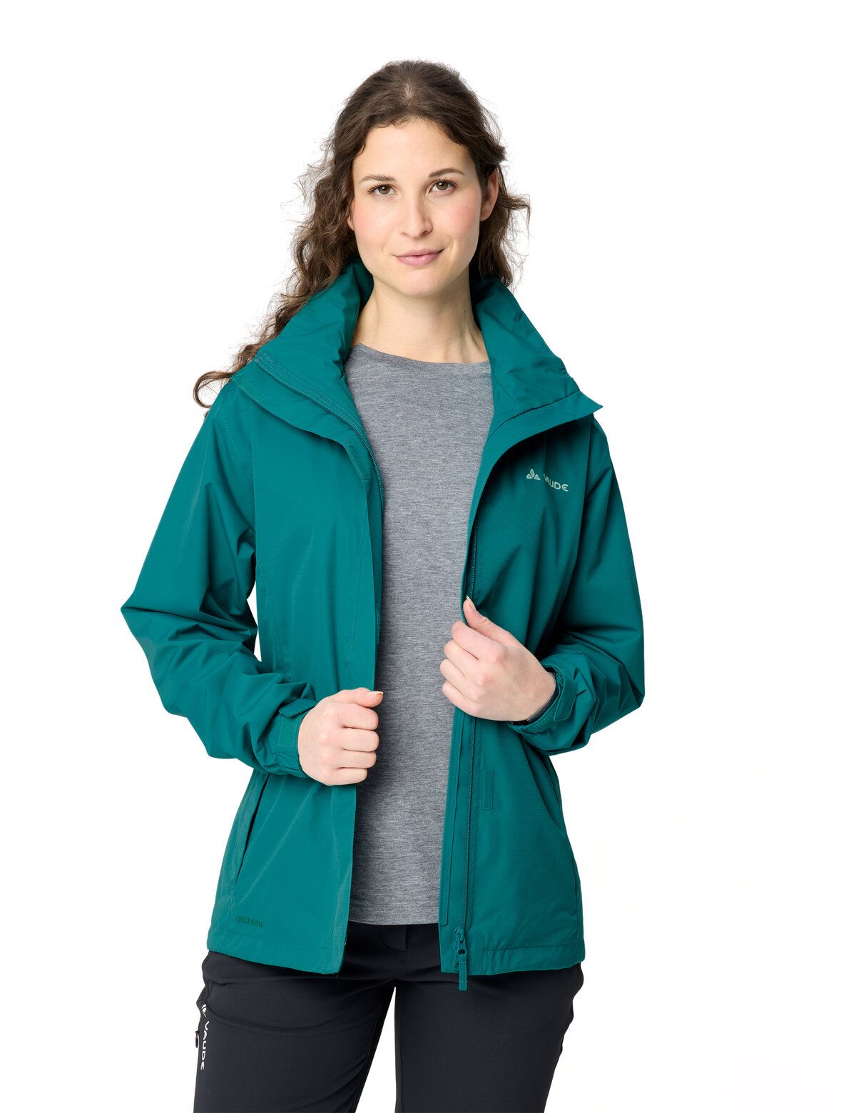 Vaude-Womens-Escape-Light-Jacket-03895-Fjord-Green-Modelansicht-3