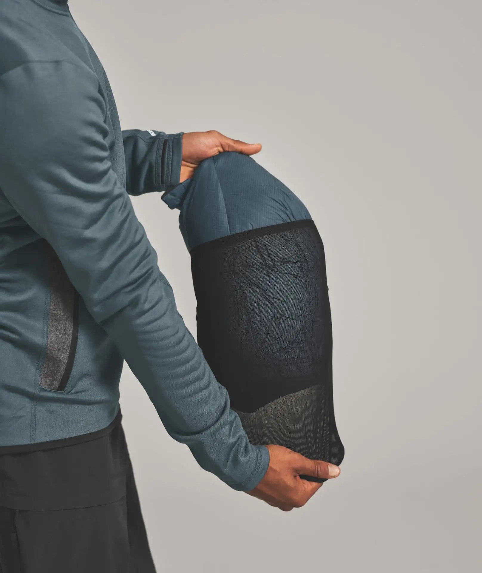 Husky-Onlinestore-Ortovox-Downwool-270-Jacket-M-611920000-dark-arctic-grey-Packsack