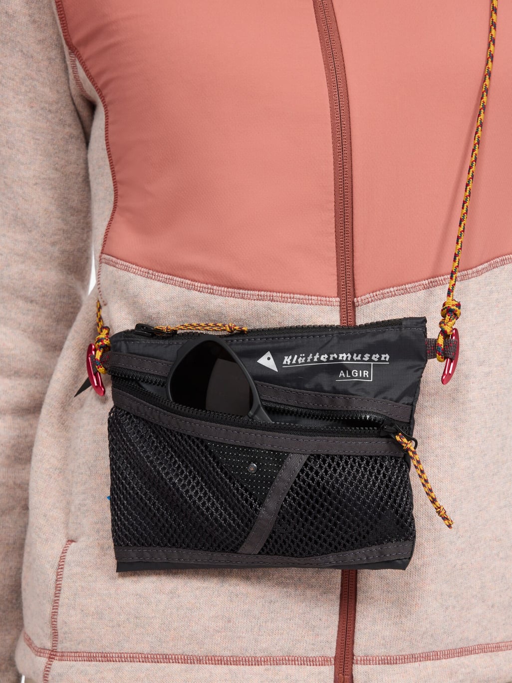 Klattermusen-Algir-Accessory-Bag-Small-41427U01-Detail-2