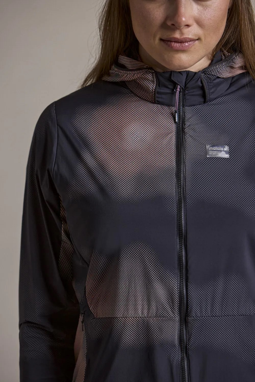 Husky-Onlinestore-Maloja-IkharaM-41110-Model-Nahansicht