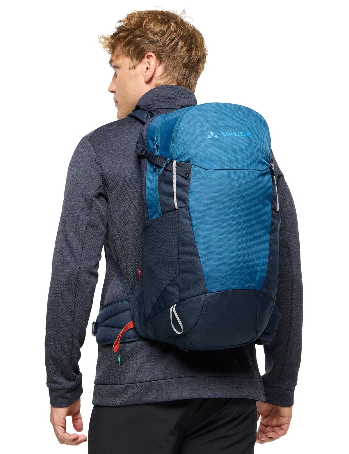 Husky-Onlinestore-Vaude-Wizard-24+4-48650-baltic-sea-Model-1