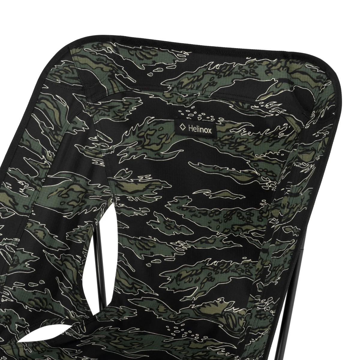Husky-Onlinestore-Helinox-Chair-One-re-10003-Xray-Tiger-Cameo-Nahansicht